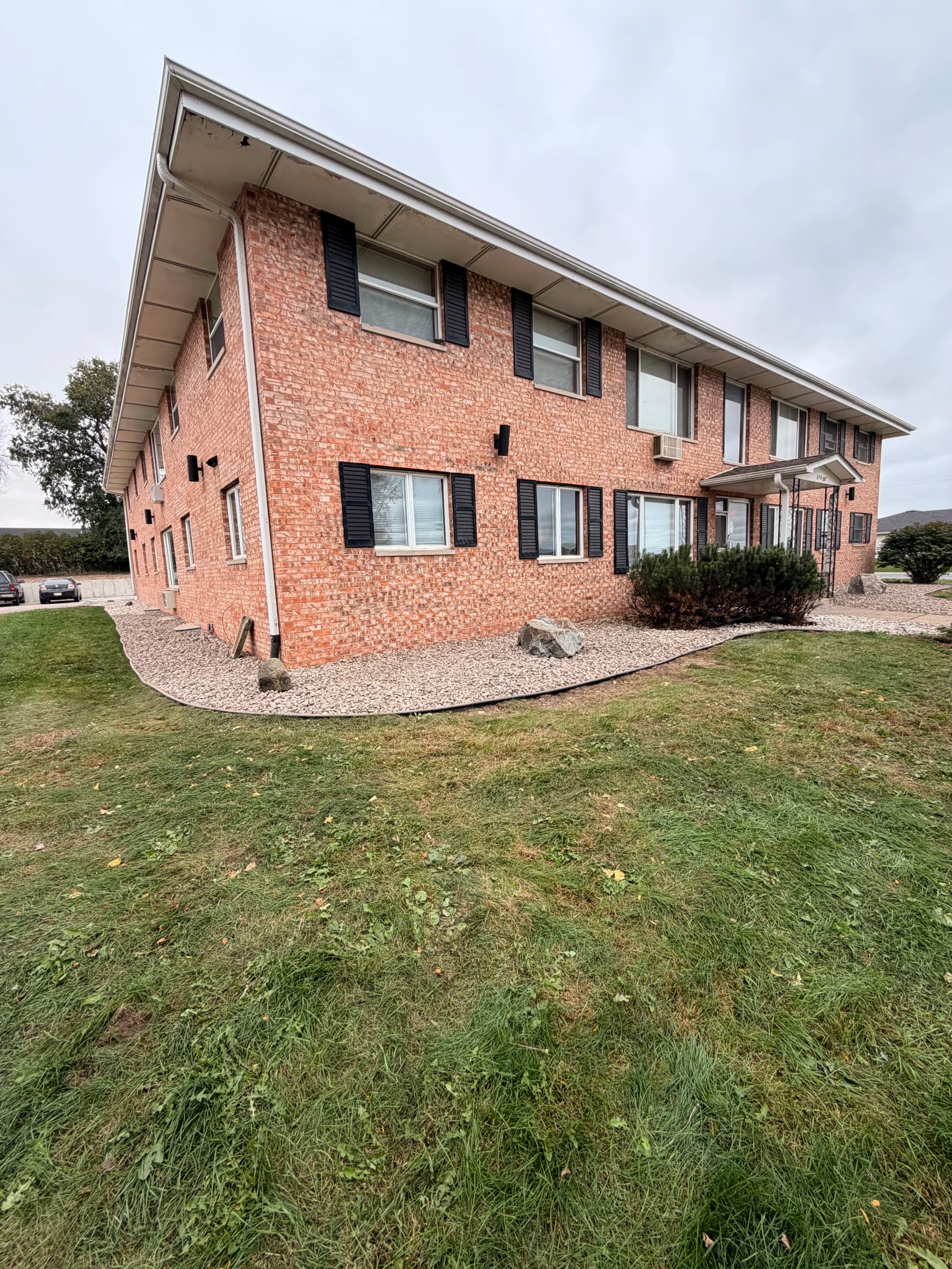 Apartment Complex Landscaping Overhaul in Roberts image