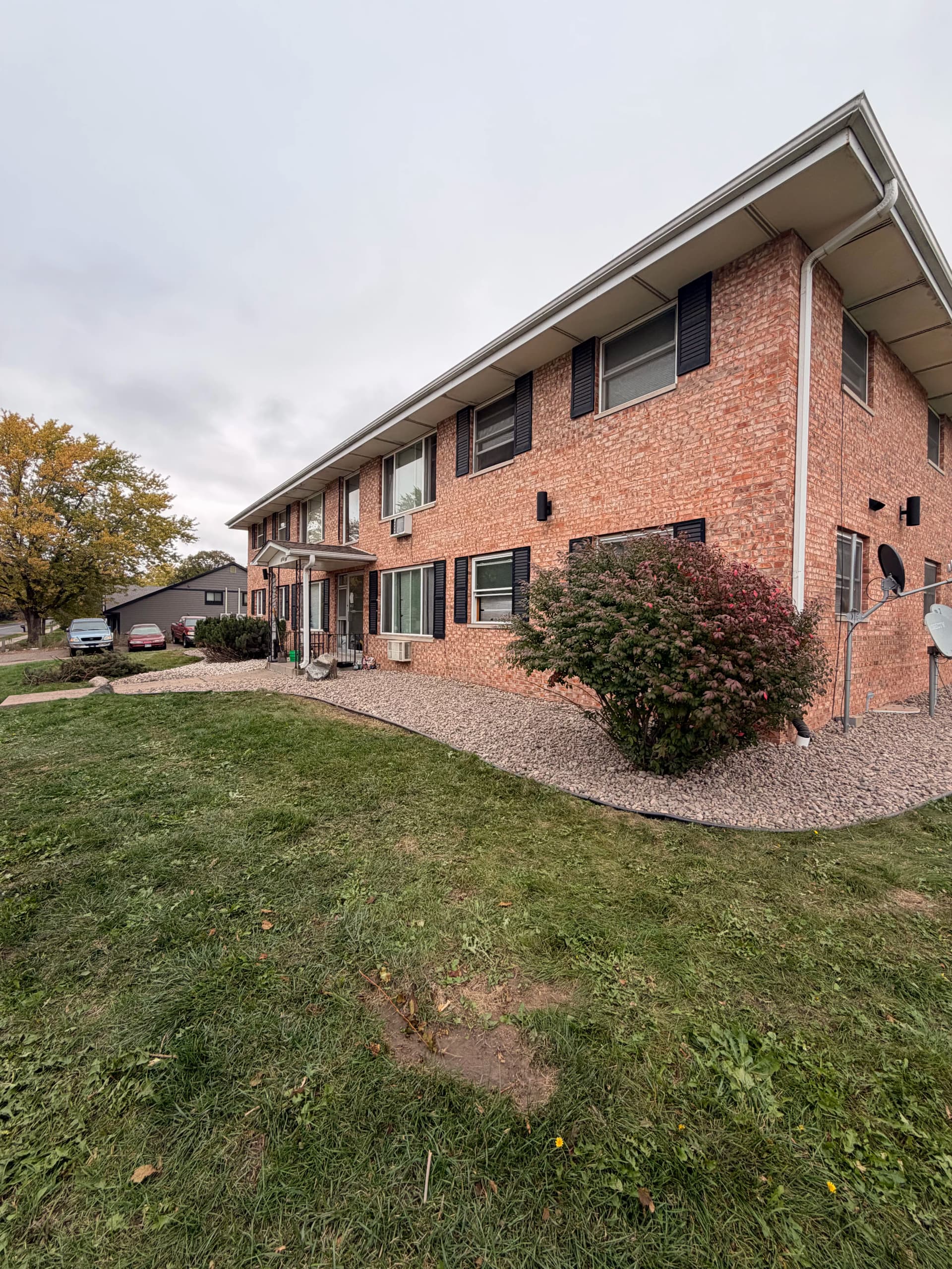 Gallery photos for Apartment Complex Landscaping Overhaul in Roberts: Image #4