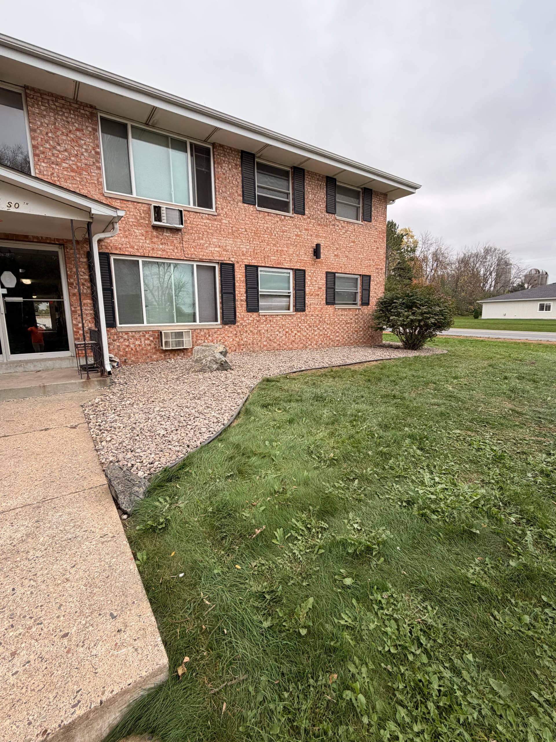 Gallery photos for Apartment Complex Landscaping Overhaul in Roberts: Image #2