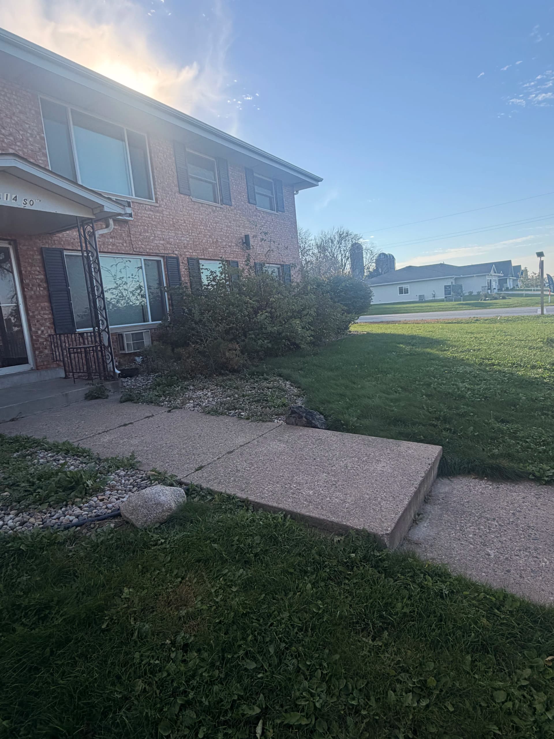 Gallery photos for Apartment Complex Landscaping Overhaul in Roberts: Image #3