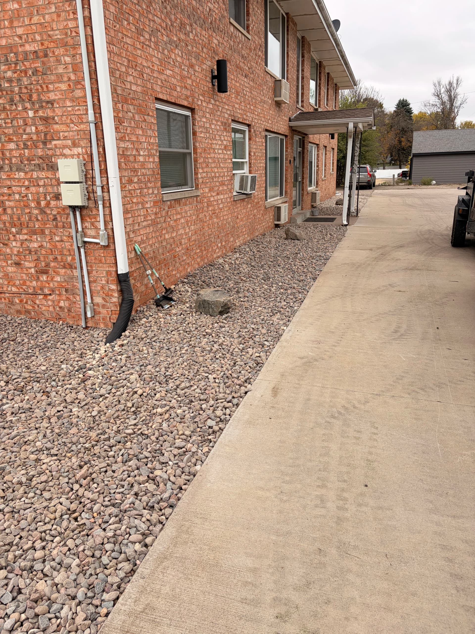 Gallery photos for Apartment Complex Landscaping Overhaul in Roberts: Image #7