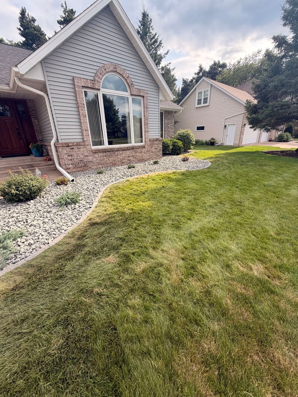 Gallery photos for Garden Bed Repair with Blue Granite Stone and Concrete Edgers: Image #5
