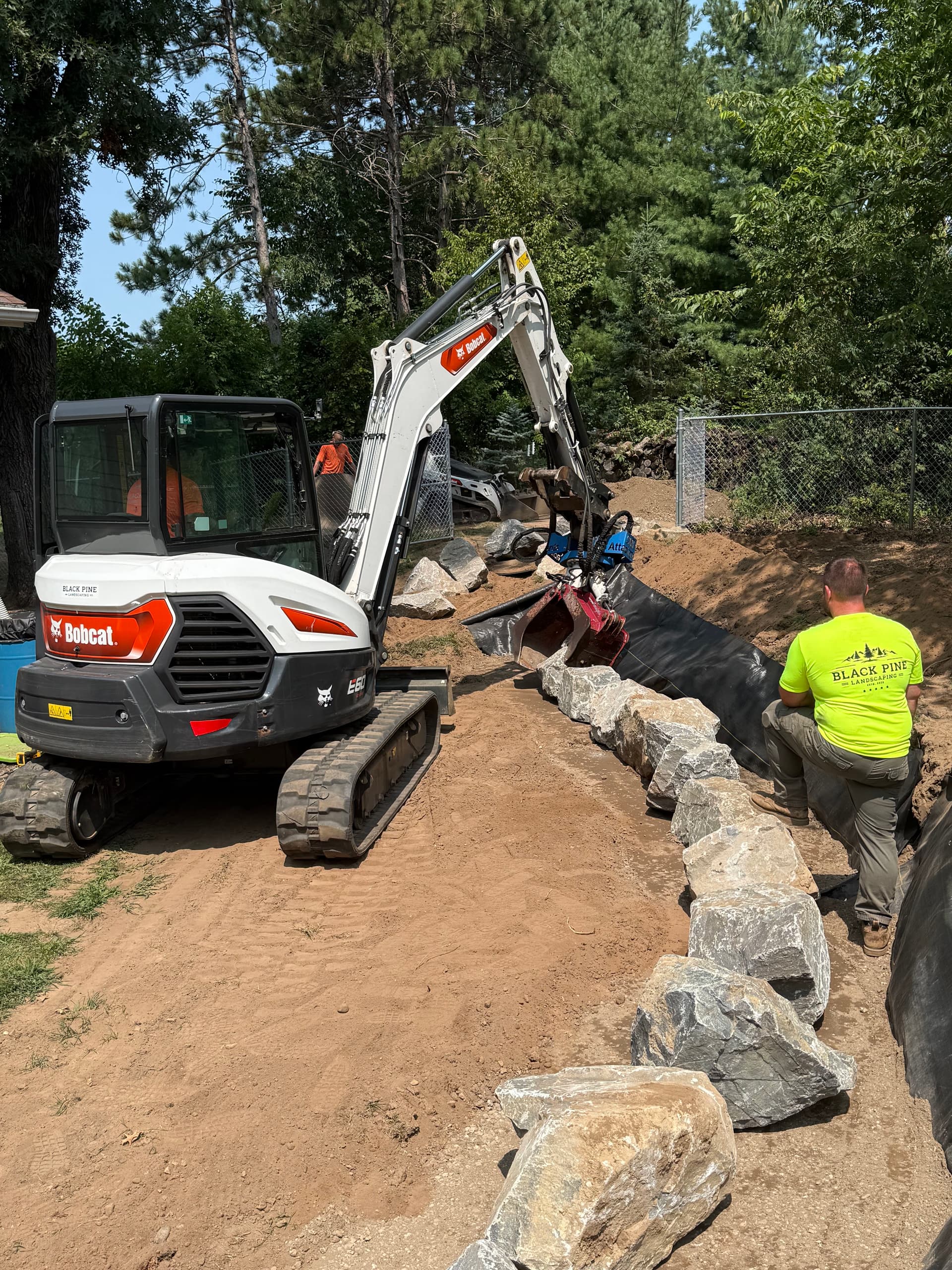 Gallery photos for 50-Foot Blue Granite Boulder Wall Built in Carryville: Image #7